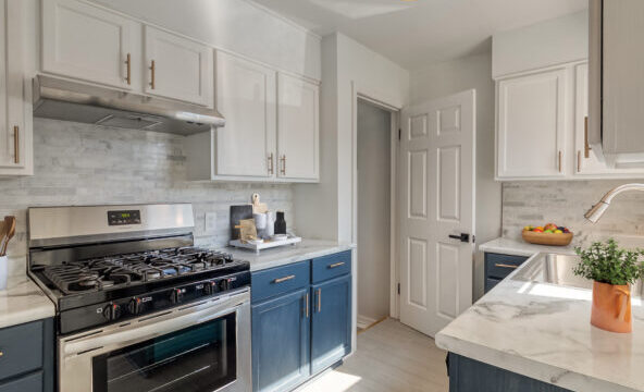 1313_W_Saginaw_18_6_Q-592×444