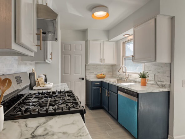 1313_W_Saginaw_21_7_Q-592×444