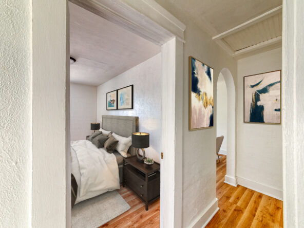 917_S_Pennsylvania_Ave_29_13_TH_03-592×444