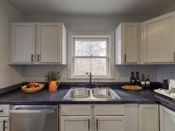 AAA0014_10_03-592×444