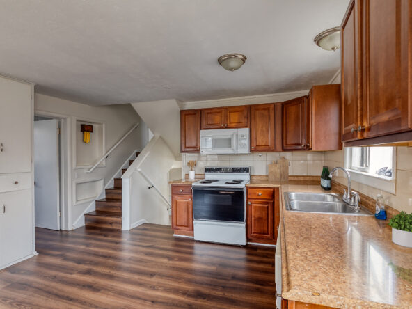 AAA0033_11_Thanh-592×444