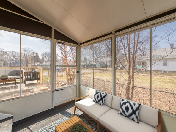 AAA0116_40_02-592×444