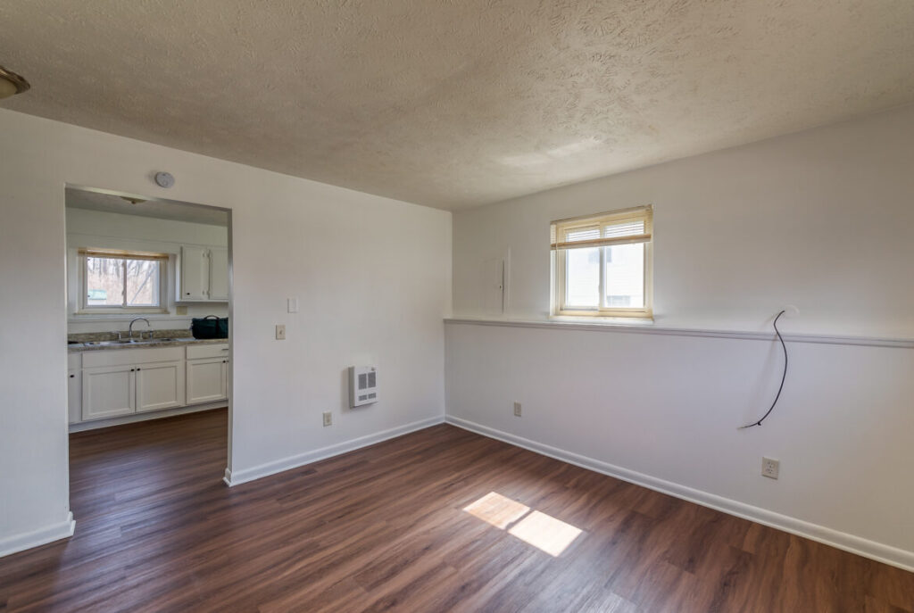 AAA0188_12-1170×785