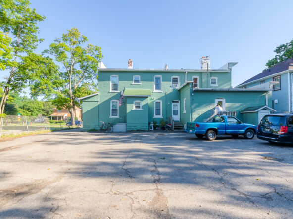 AAA3032_2-1-592×444