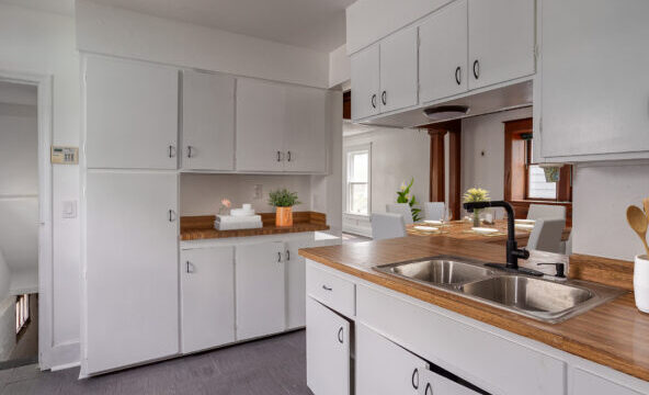 Kitchen-2_final_L-592×444
