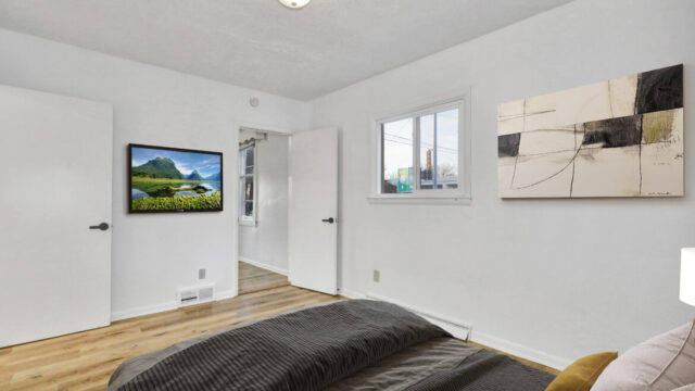 bedroom-to-dining_TH-1170×785