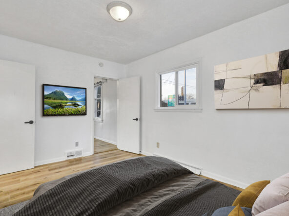 bedroom-to-dining_TH-592×444