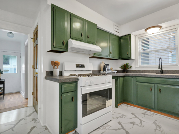 Kitchen-hall_T-1-592×444