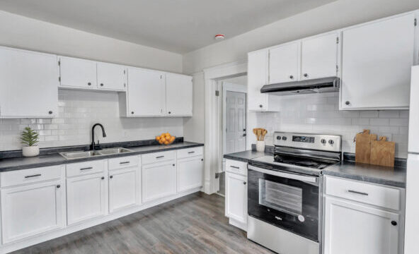 Kitchen_Q-592×444 (1)