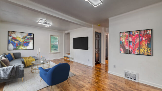 Living-1_02-1170×785