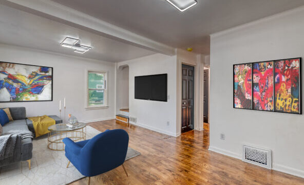 Living-1_02-592×444