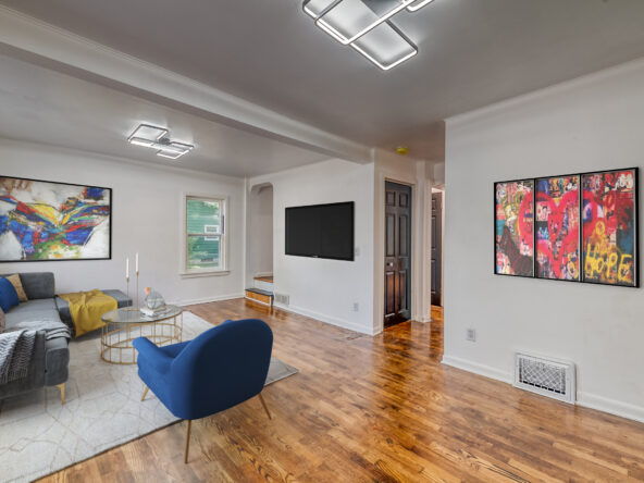 Living-1_02-592×444