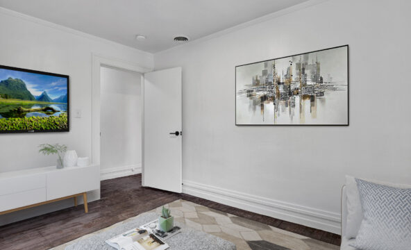 Living-room-2_H02-592×444