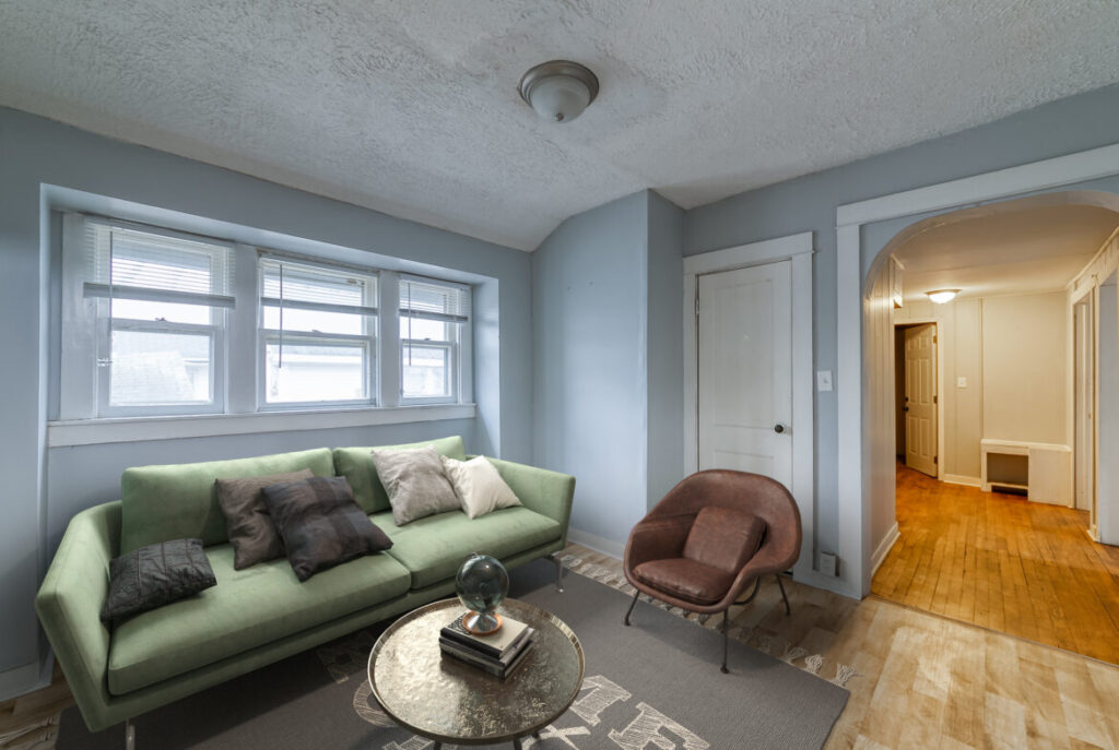 Living-to-hall_02-1170×785