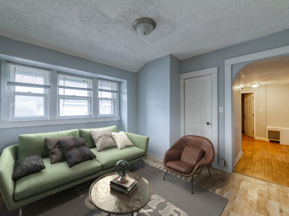 Living-to-hall_02-592×444