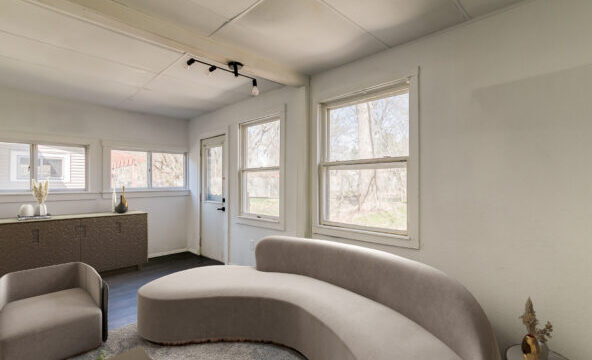 family-room-1_Q-592×444