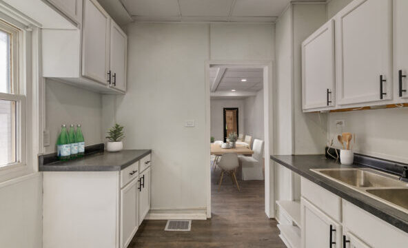 kitchen-to-dining-and-living_Q-592×444 (1)