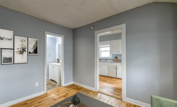 living-to-kitchen-and-bathroom_Q-1-592×444